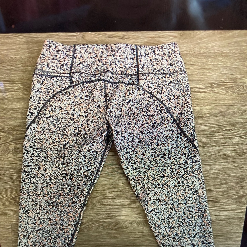 Sweaty Betty power workout leggings size medium- free tank!